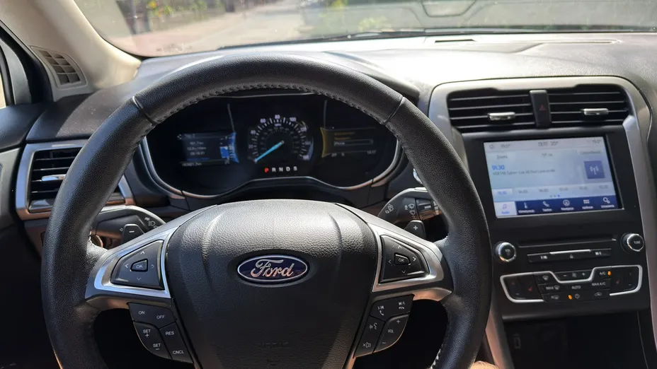 FORD Fusion -