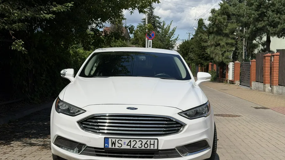 FORD Fusion -