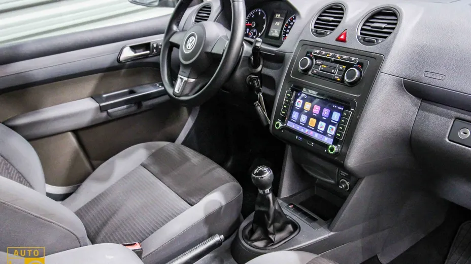 VOLKSWAGEN Caddy -