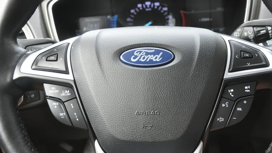 FORD Mondeo -