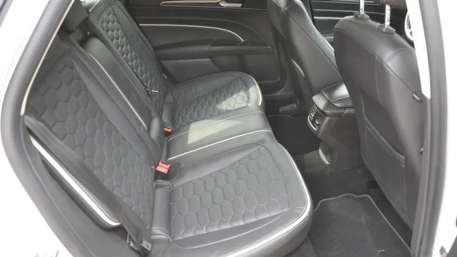 FORD Mondeo -