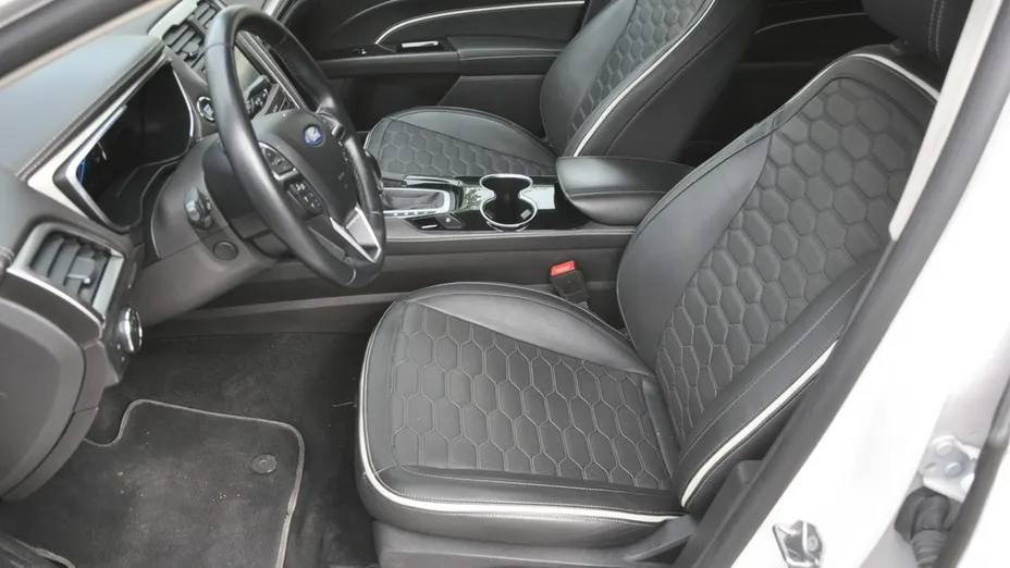 FORD Mondeo -