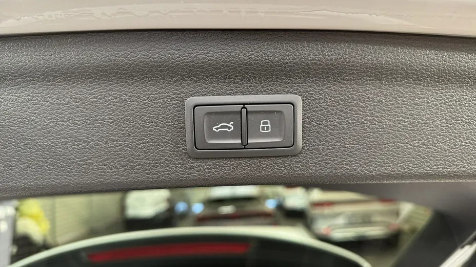AUDI Q3 -