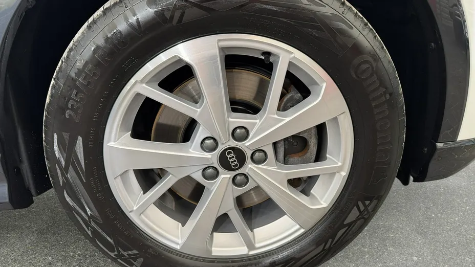 AUDI Q3 -
