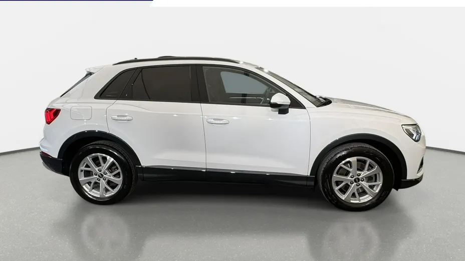 AUDI Q3 -