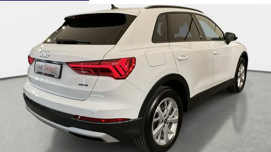 AUDI Q3 -