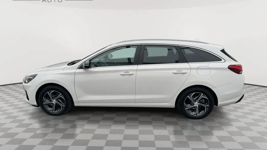HYUNDAI i30 -