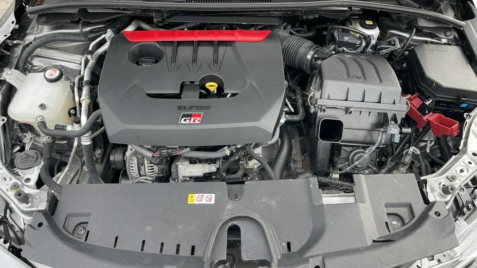 TOYOTA Corolla -