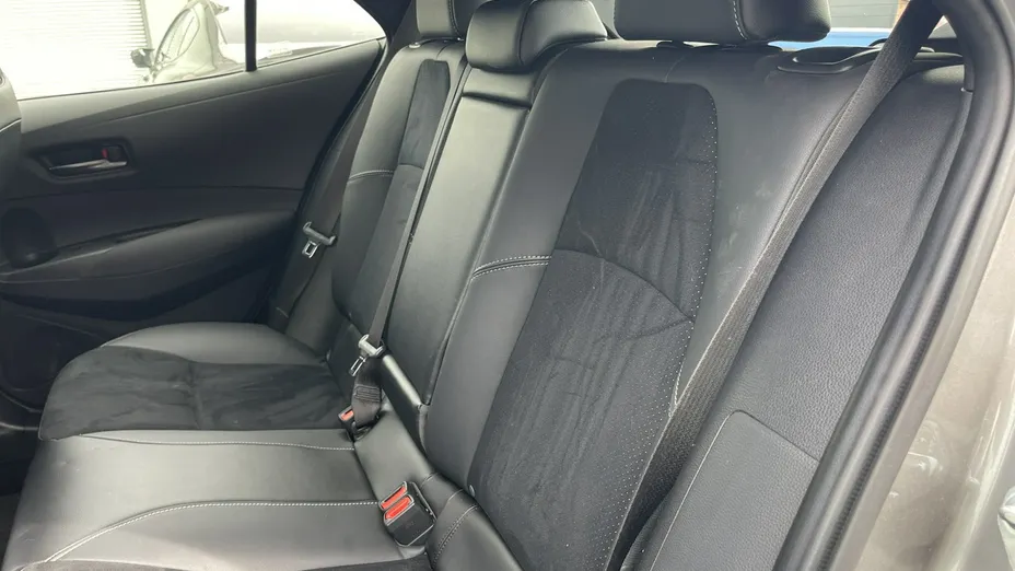 TOYOTA Corolla -