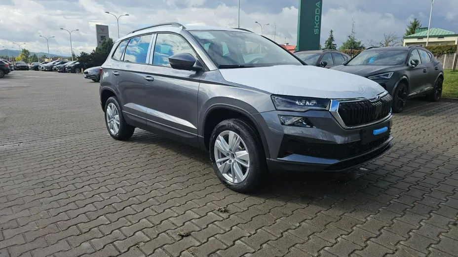 SKODA Karoq -
