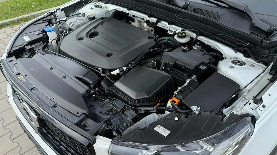 VOLVO XC40 -