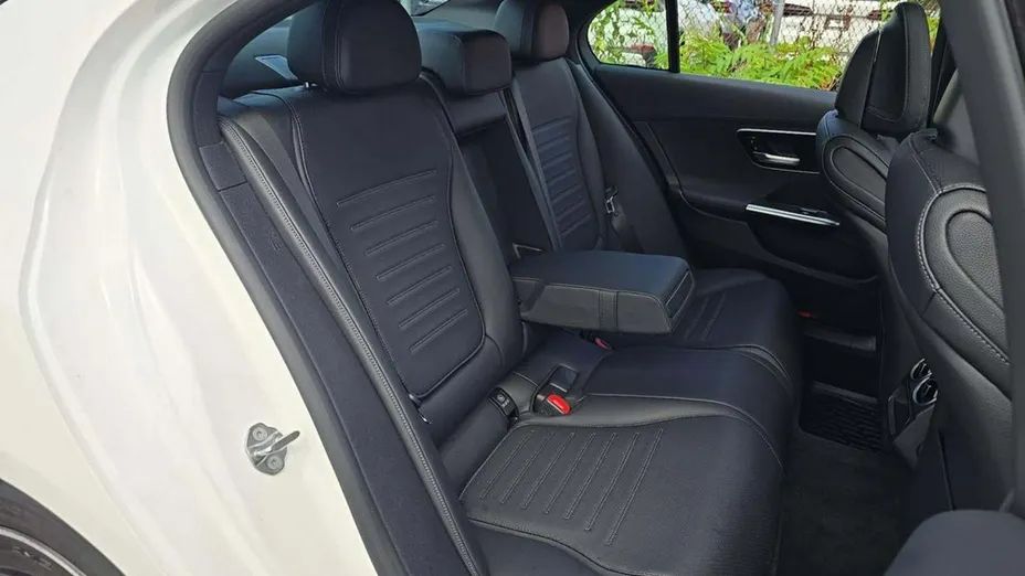 MERCEDES-BENZ C Klasa -
