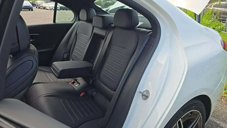 MERCEDES-BENZ C Klasa -