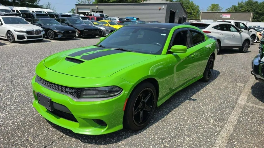 DODGE Charger -