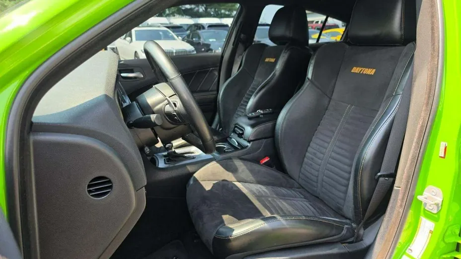 DODGE Charger -