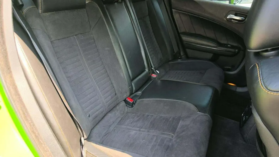 DODGE Charger -