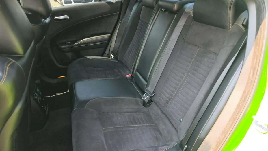 DODGE Charger -