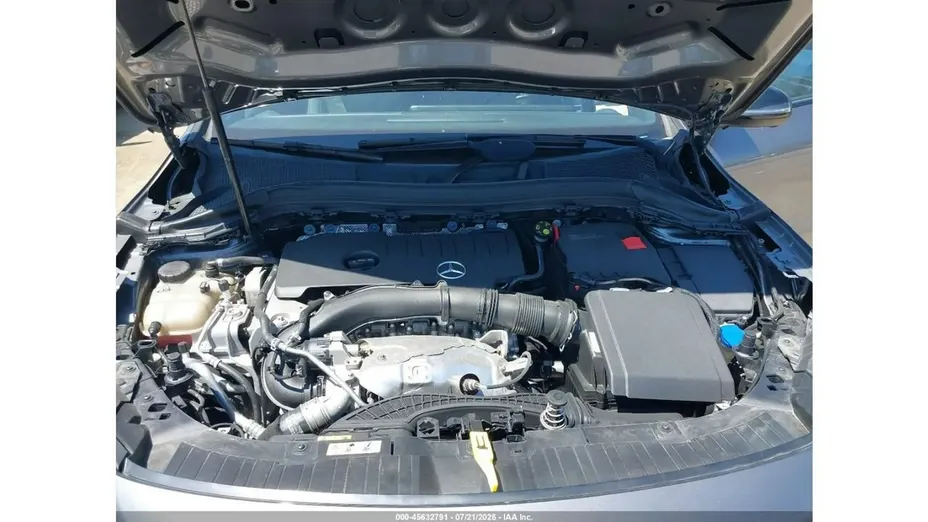 MERCEDES-BENZ GLA -