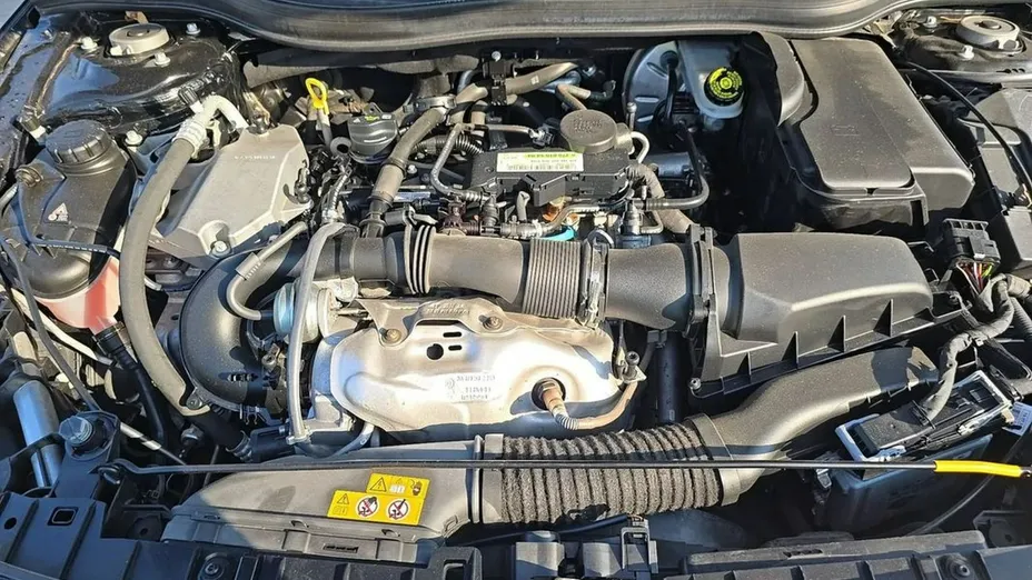 MERCEDES-BENZ GLA -