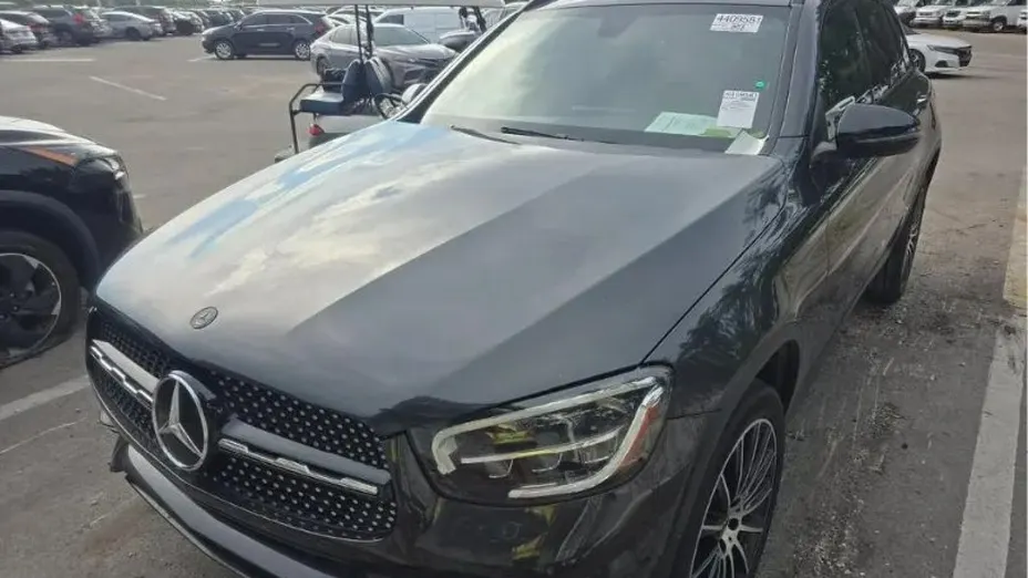 MERCEDES-BENZ GLC -