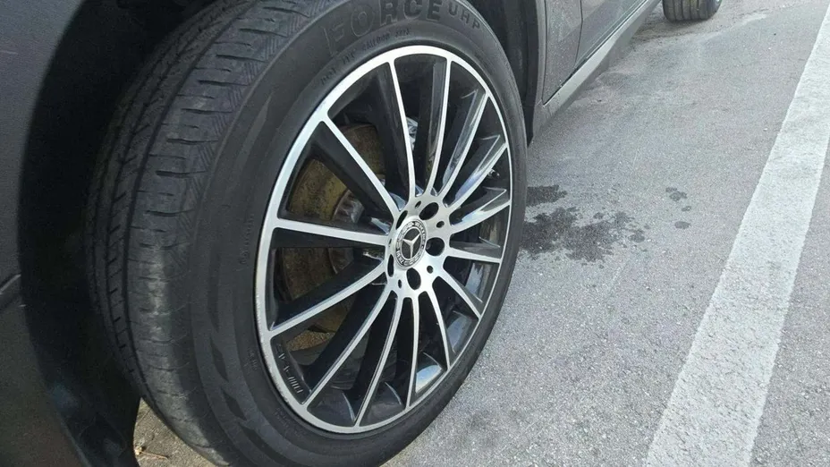 MERCEDES-BENZ GLC -