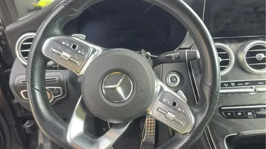 MERCEDES-BENZ GLC -