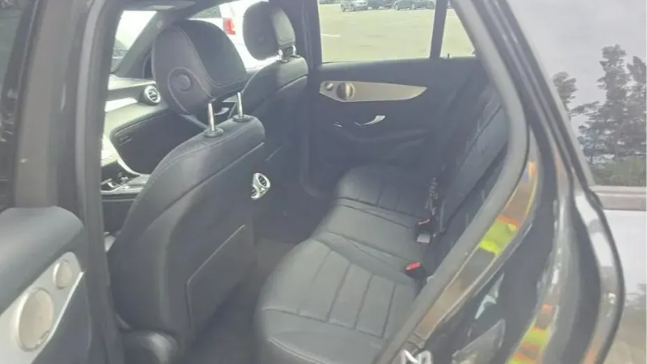 MERCEDES-BENZ GLC -