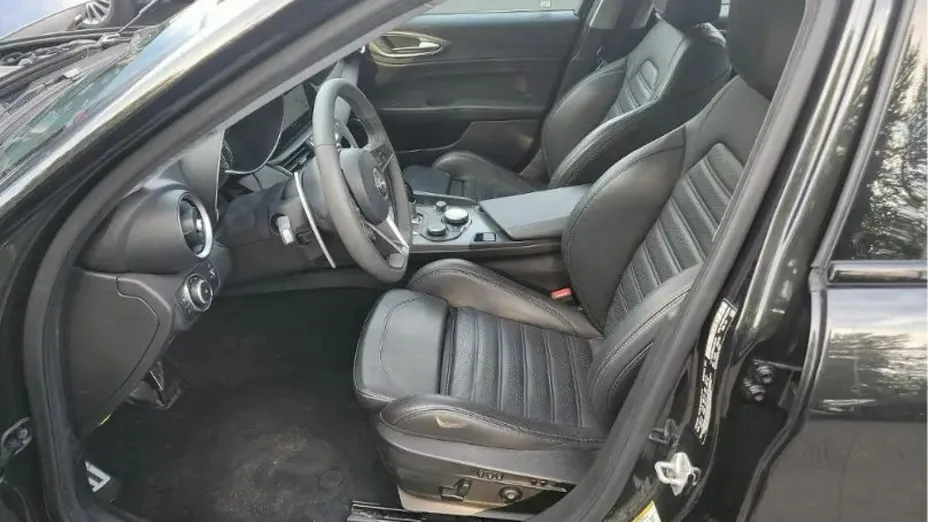 ALFA ROMEO Giulia -