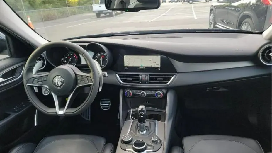 ALFA ROMEO Giulia -