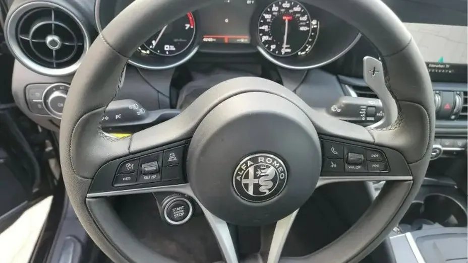 ALFA ROMEO Giulia -