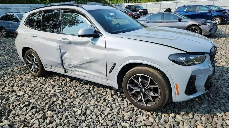 BMW X3 -