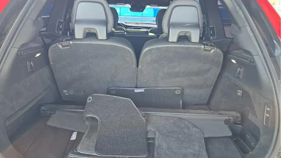 VOLVO XC90 -