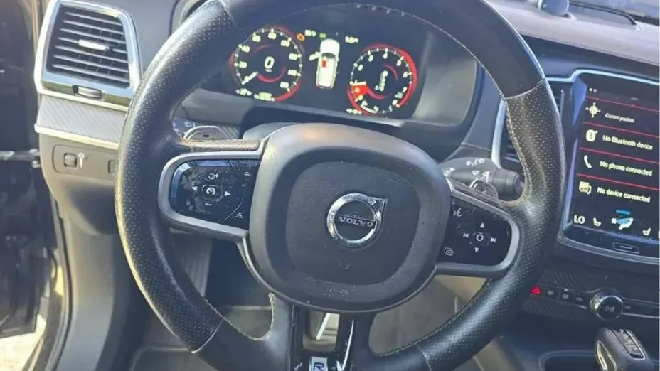 VOLVO XC90 -