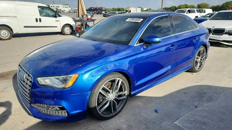 AUDI S3 -
