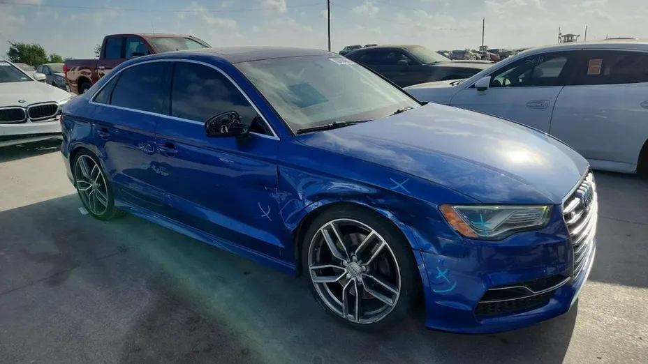 AUDI S3 -