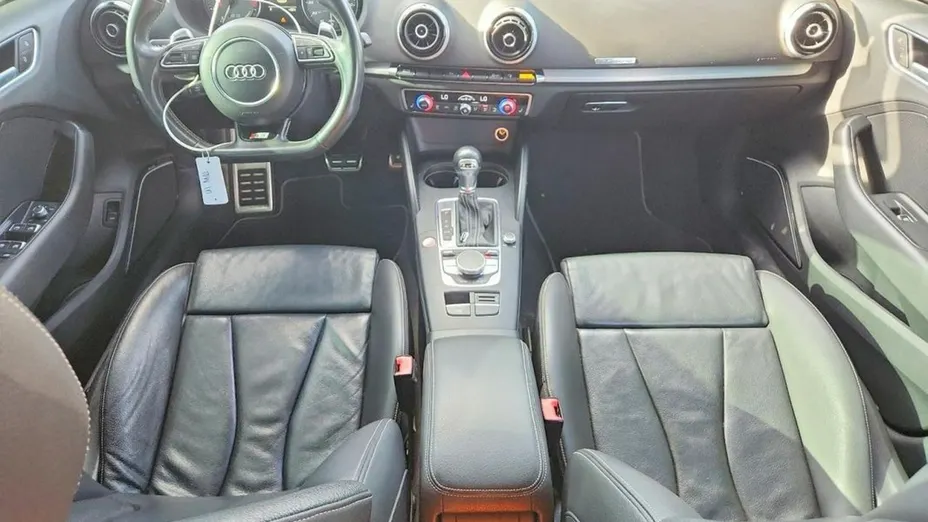 AUDI S3 -