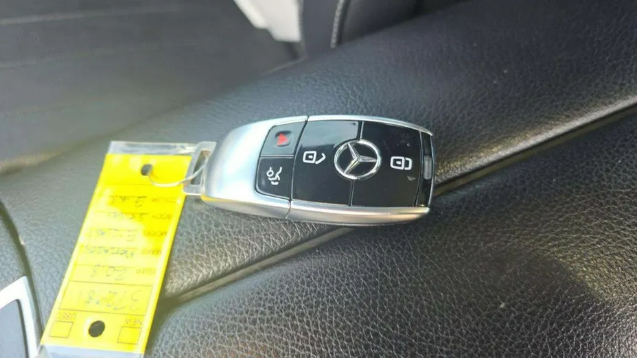 MERCEDES-BENZ E Klasa -