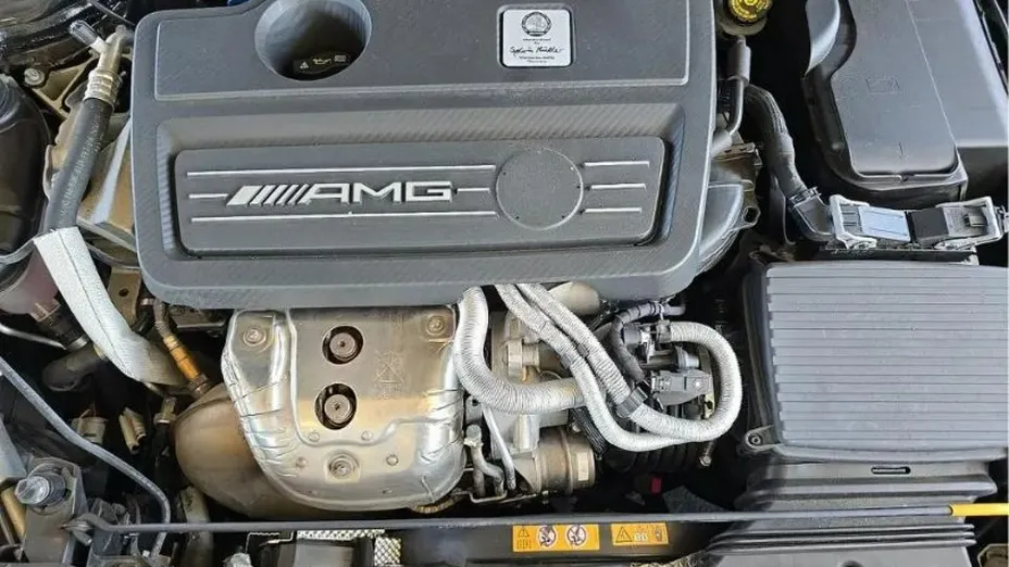 MERCEDES-BENZ CLA -