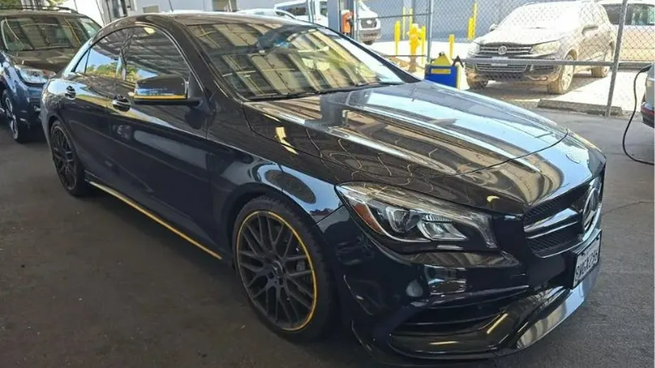 MERCEDES-BENZ CLA -