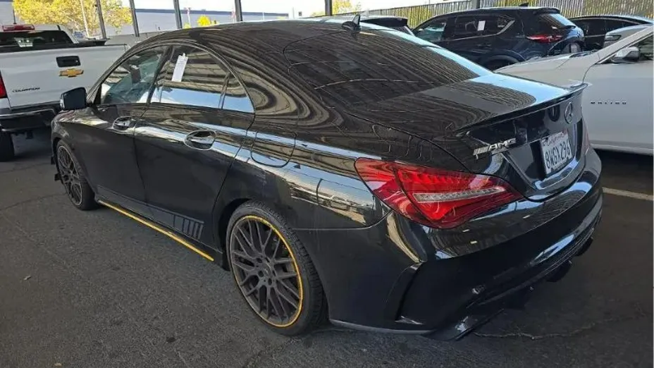 MERCEDES-BENZ CLA -