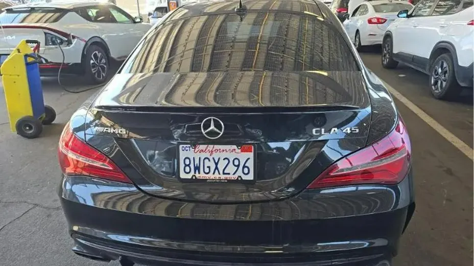 MERCEDES-BENZ CLA -