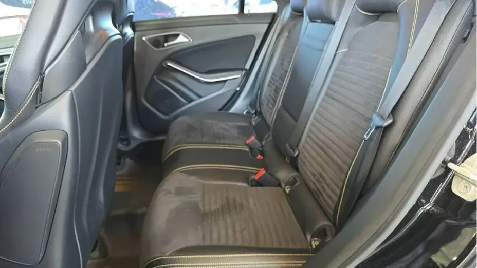 MERCEDES-BENZ CLA -