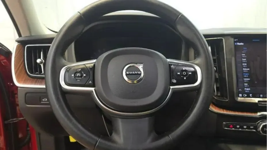 VOLVO XC60 -