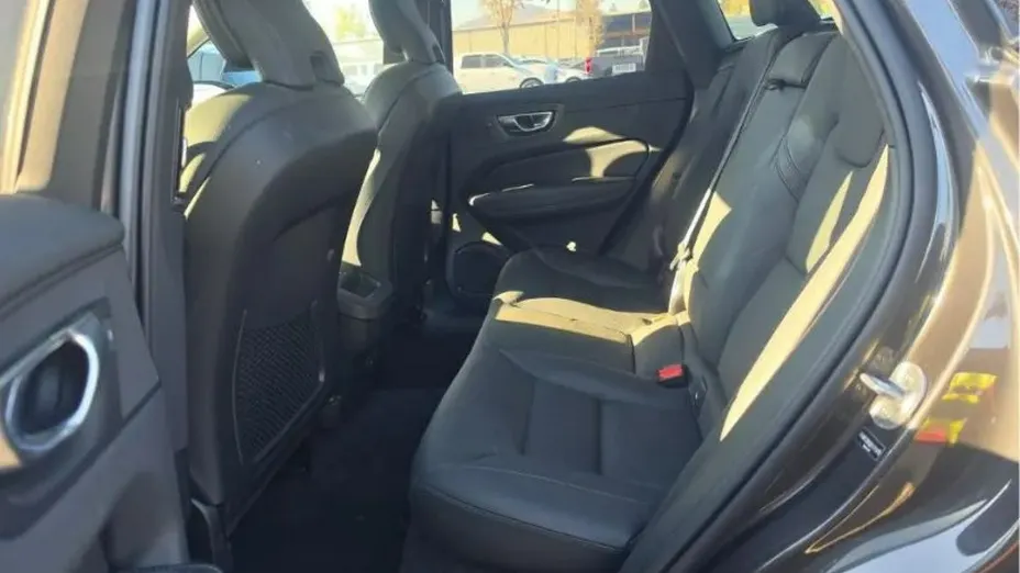 VOLVO XC60 -