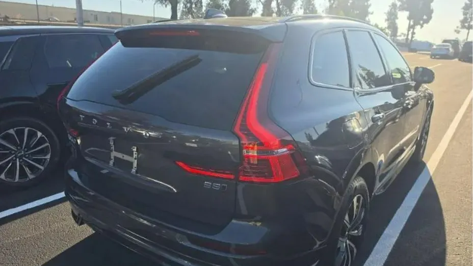 VOLVO XC60 -