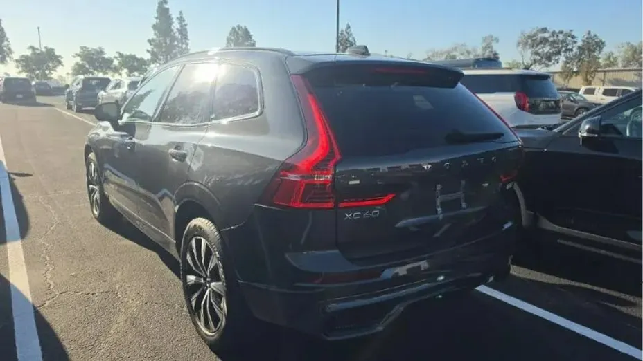 VOLVO XC60 -