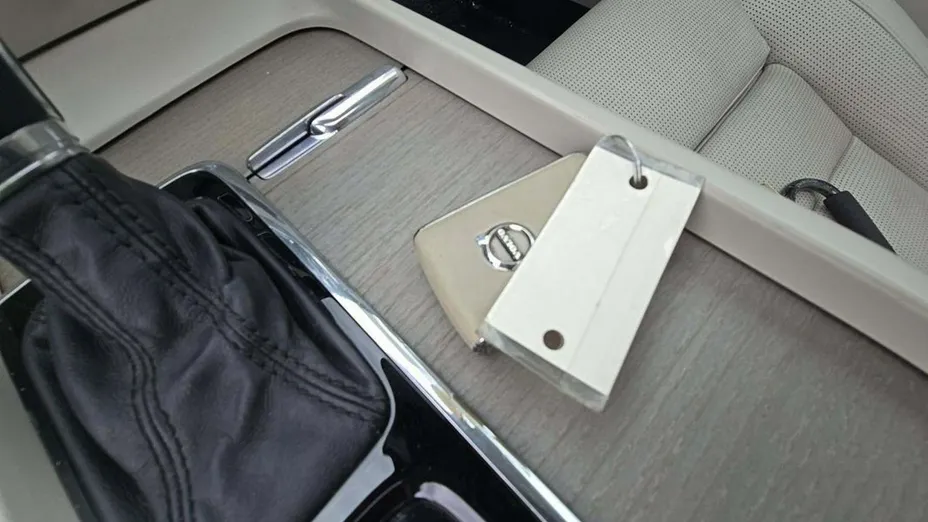 VOLVO S60 -