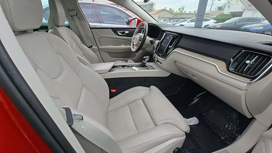 VOLVO S60 -