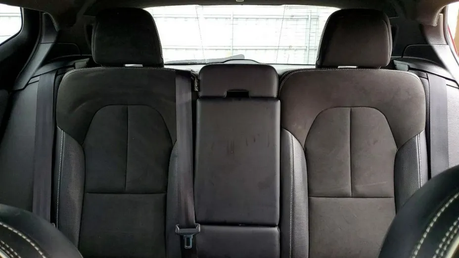 VOLVO XC40 -