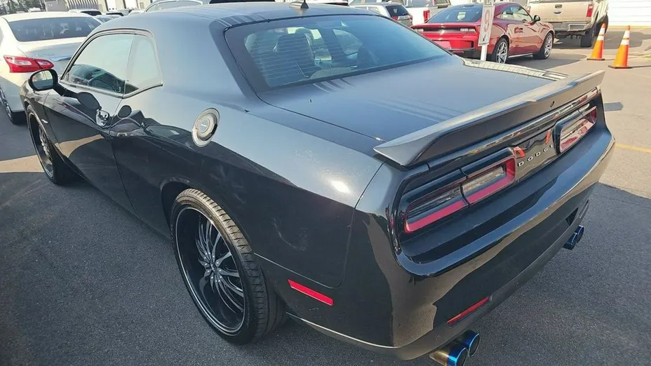 DODGE Challenger -